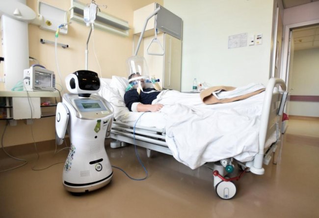 Роботы помогают врачам Италии уберечься от коронавируса - «Новости сети»