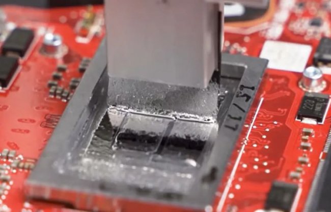 ASUS усовершенствовала процесс нанесения «жидкого металла» на мобильные процессоры - «Новости сети»