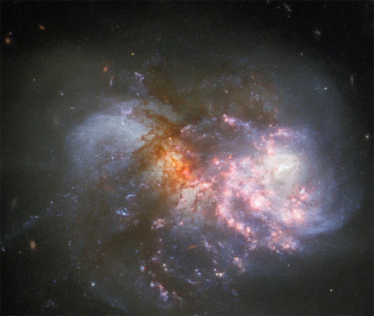 Фото дня: финальная стадия слияния галактик - «Новости сети»