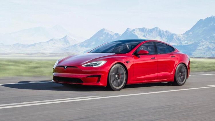 Tesla отказалась от выпуска ещё более быстрой версии Model S Plaid - «Новости сети»