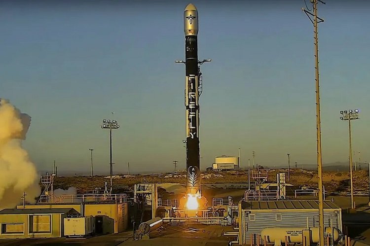 Firefly опубликовала подробное видео запуска и уничтожения ракеты Alpha - «Новости сети»
