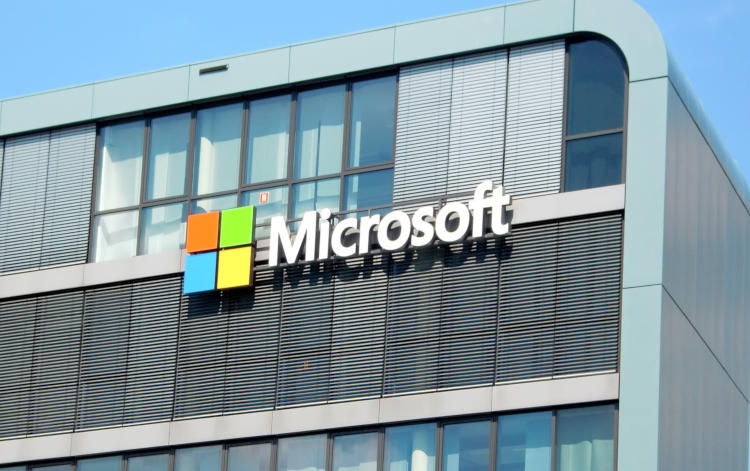 Бывший сотрудник обвинил Microsoft в участии в коррупционных схемах на Ближнем Востоке и в Африке - «Новости сети»