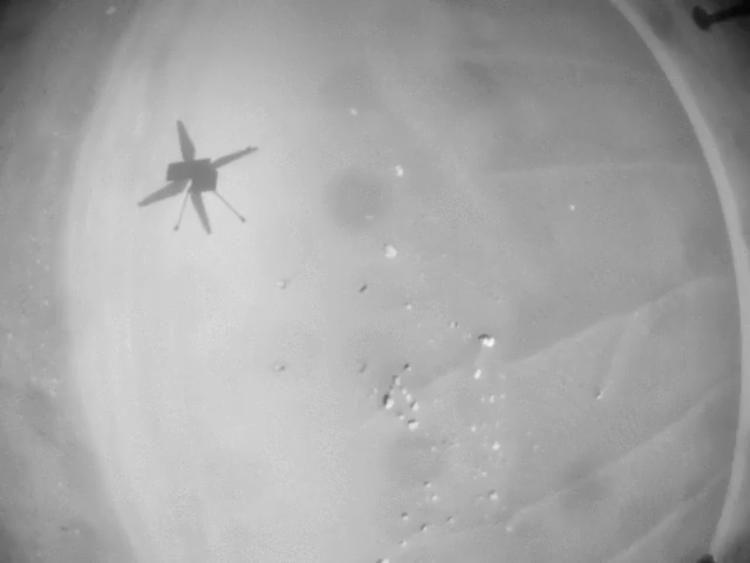 NASA опубликовало видео, которое снял марсианский вертолёт Ingenuity во время полёта на 704 метра - «Новости сети»