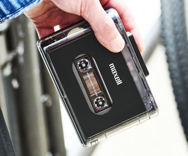 Maxell выпустила кассетный ретро-плеер MXCP-P100 с поддержкой Bluetooth-наушников и USB-C - «Новости сети»
