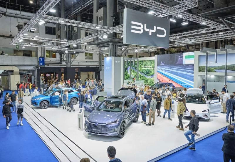 Годовая прибыль BYD упала впервые за четыре года, обнажив ужасы ценовой войны в Китае - «Новости сети»