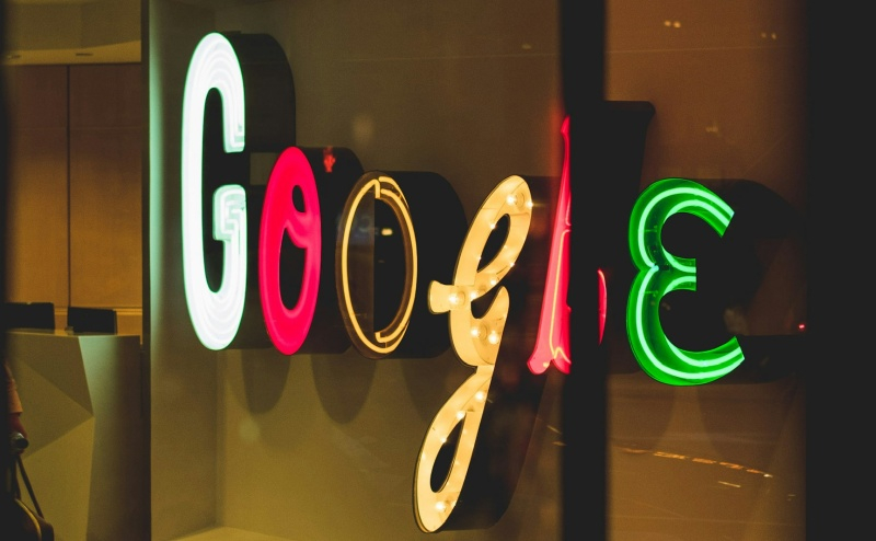 Google «перестал кормить» сайты — трафик из поиска обрушился, а ИИ даёт меньше 1 % переходов - «Новости сети»